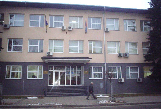 СУЂЕЊЕ КИНЕЗУ НАСИЛНИКУ: Новчана казна за пребијање дечака